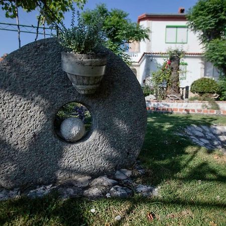 Apartman Marcela Palit Exterior foto