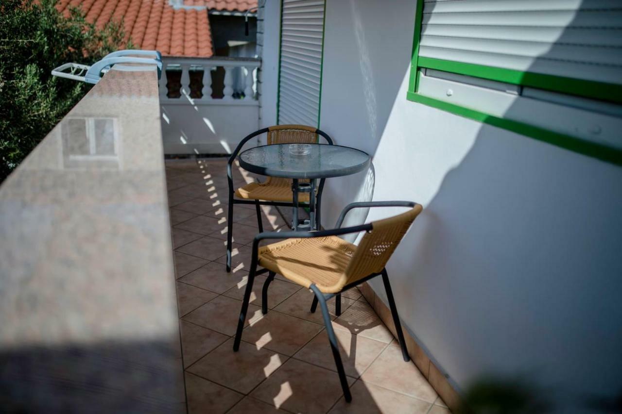 Apartman Marcela Palit Exterior foto