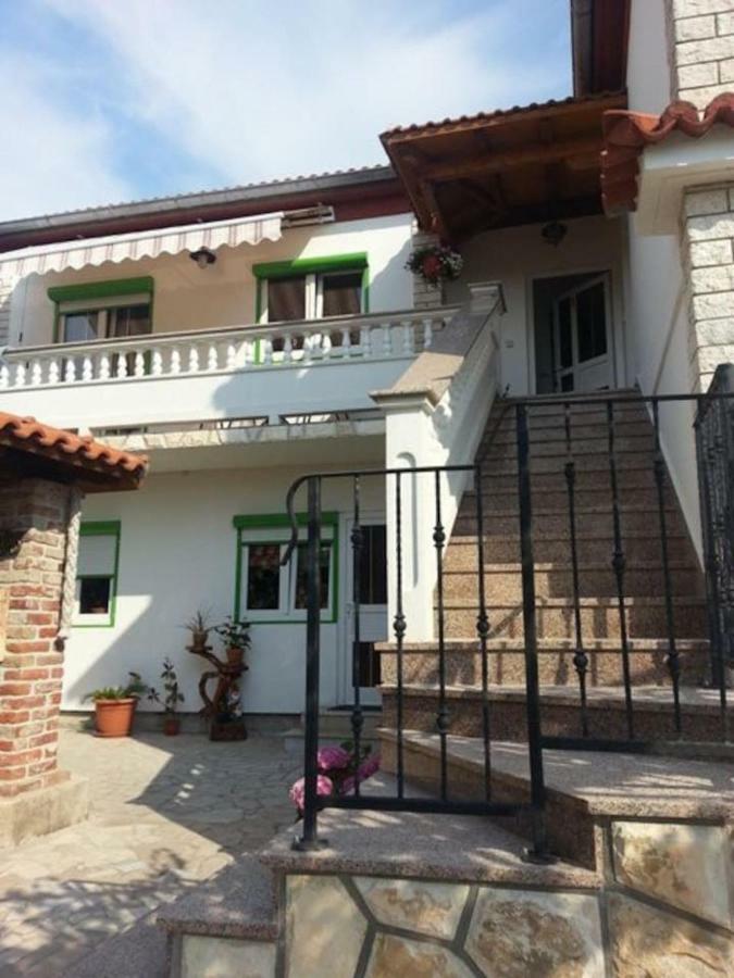 Apartman Marcela Palit Exterior foto